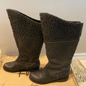 Women’s all leather boots from Buckle